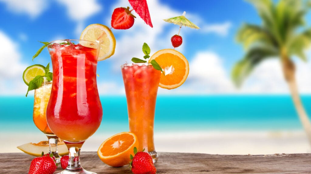 Delicious Summer Cocktails to Spice Up Your Life and Work